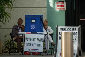 US appeals court rejects Trump bid to implement mail-in voting restrictions