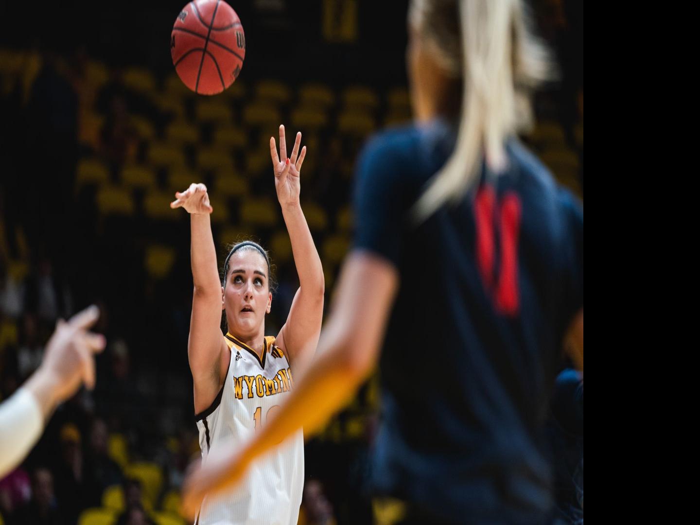 Wyoming Tops Mountain West S Best Continues Streaking Into League