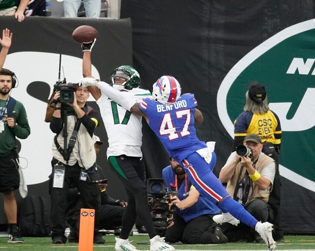 Former Wyoming QB Josh Allen injured during Buffalo Bills' brutal loss to  the New York Jets