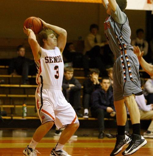 Prep boys basketball Billings (Mont.) Senior adjusts, edges Natrona