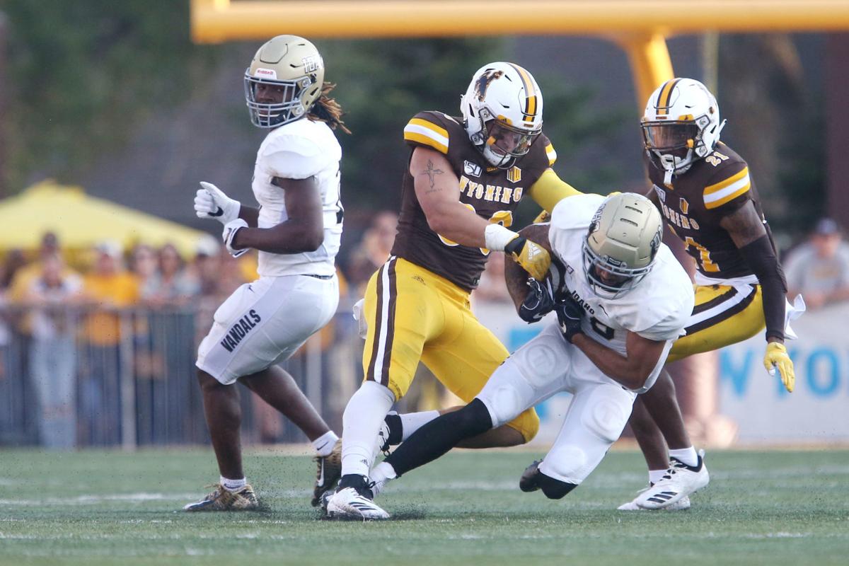 Wyoming Lb Logan Wilson Accepts Invite To Senior Bowl Football