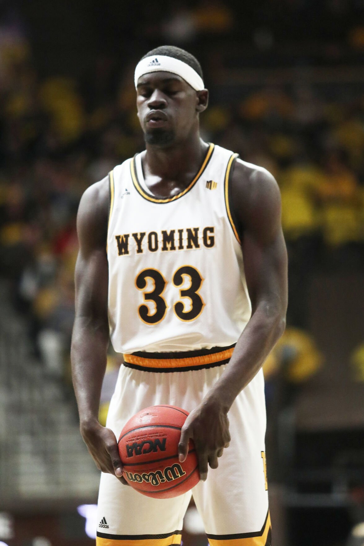 wyoming basketball jersey