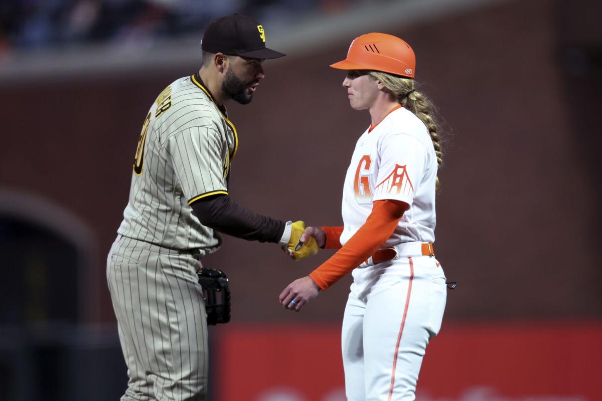 Dusty Baker gets 2,000th win as Astros down Mariners 4-0 - The San