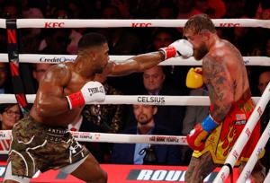 BOXING-HEAVYWEIGHT-PAUL/