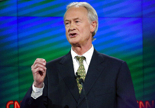 Lincoln Chafee files to run for president as Libertarian
