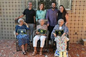 Scientists seek clues to longevity from three Brazilian sisters over 100