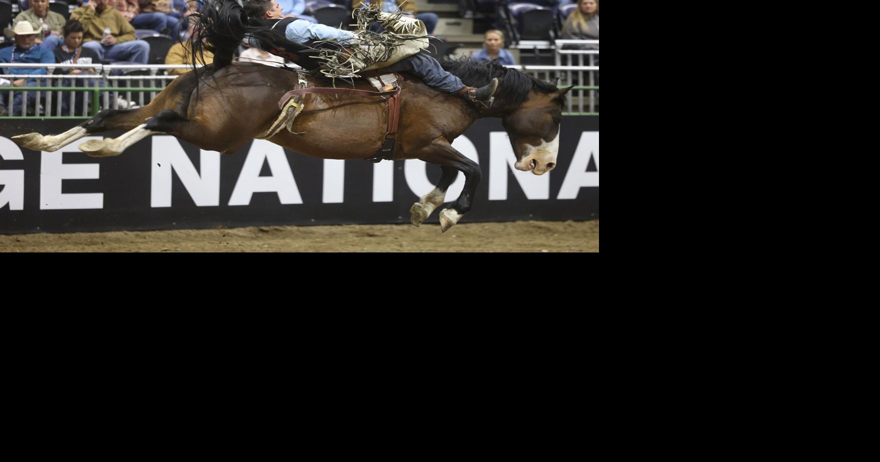 Kooper Heimburg sets the pace early in bareback riding at CNFR