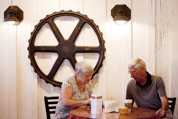 Nostalgia Bistro Parlor