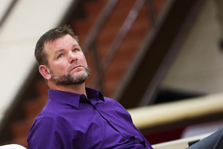 Wyoming wrestling coach Mark Branch signs extension through 202223