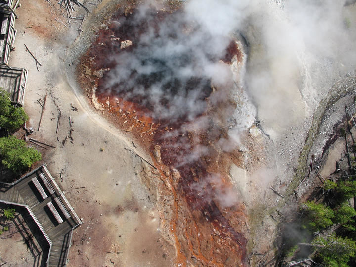 Echinus Geyser