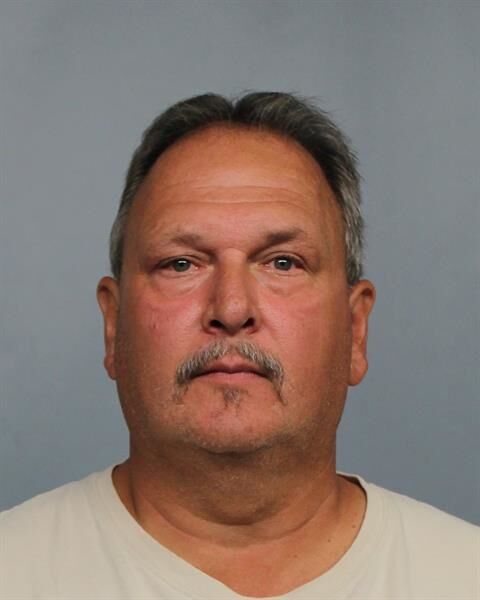 Wyoming man pleads guilty to stealing car parts from work
