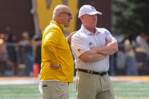 Wyoming tops Hawai'i, 27-10