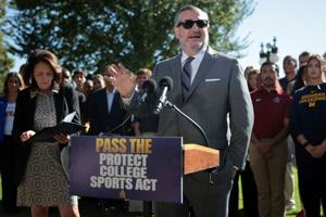 Cruz, coaching legends make pitch for NIL bill on cusp of votes