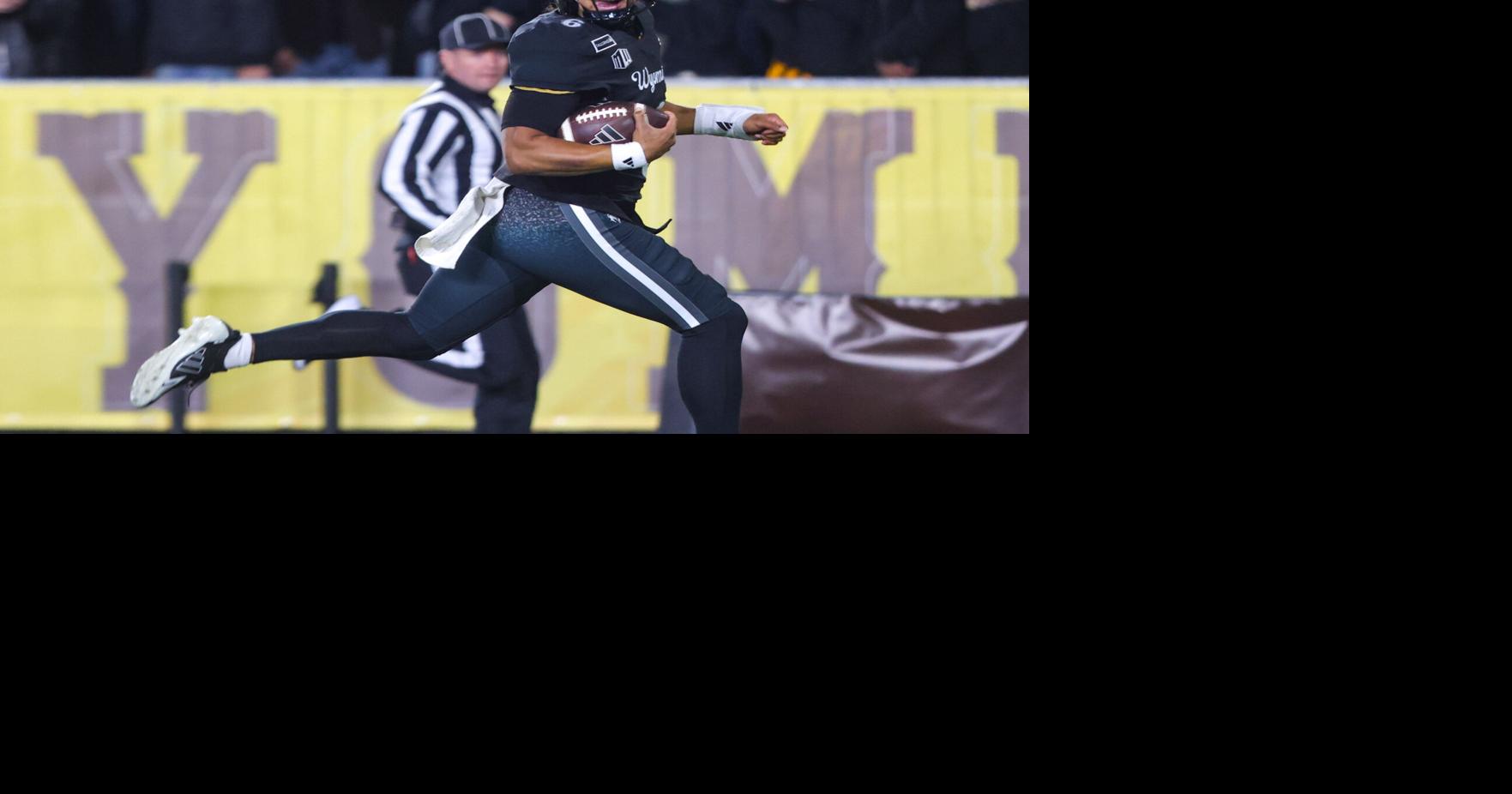 Hughes, Redfern draw strong marks from Pro Football Focus in Week 8