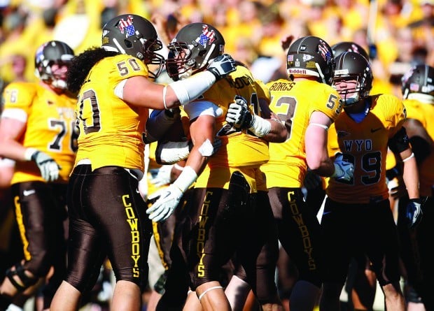 Mirror Image: Similar Teams Collide When Wyoming Travels To Bowling 