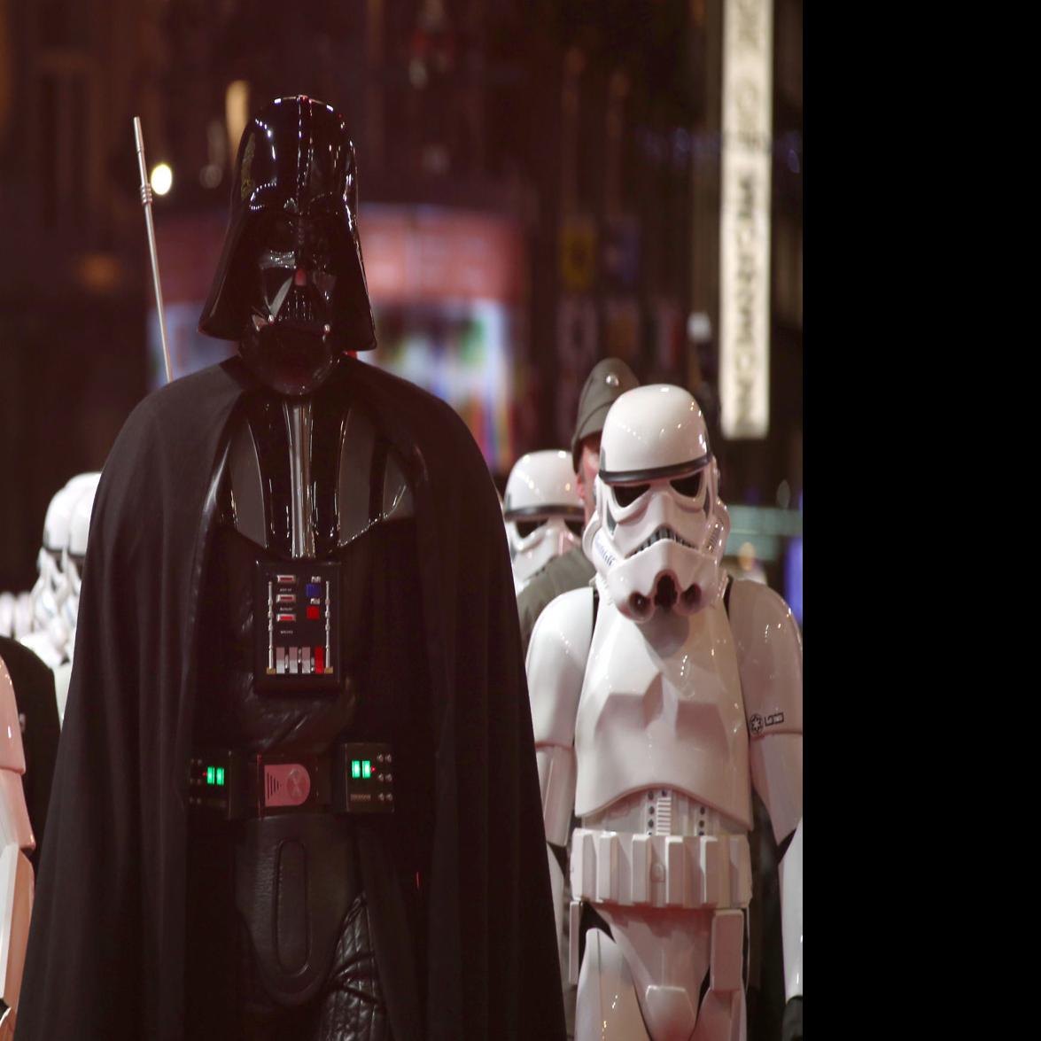 Artist Who Designed Star Wars Characters Darth Vader C 3po