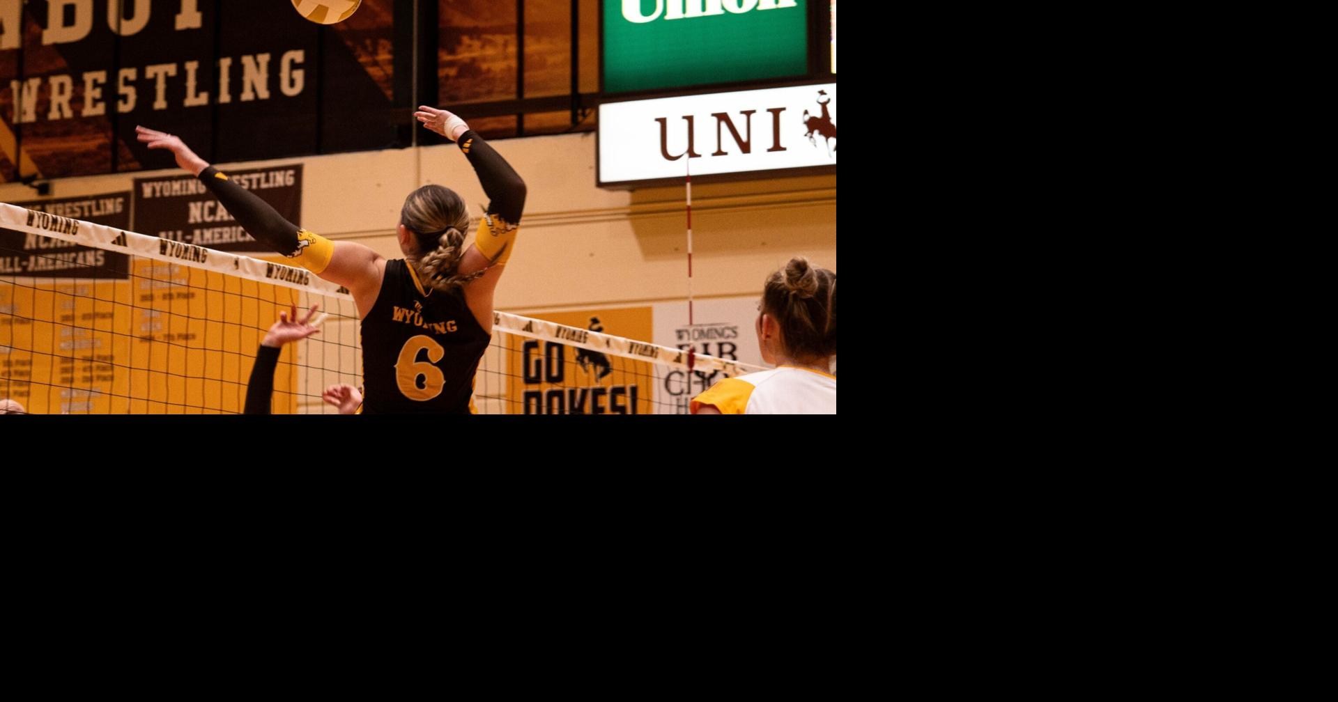 Wyoming Cowgirls volleyball is swept by San Diego State
