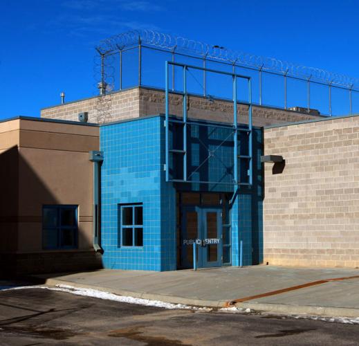 Inmate lawsuit accuses Casper jail of shoddy medical care