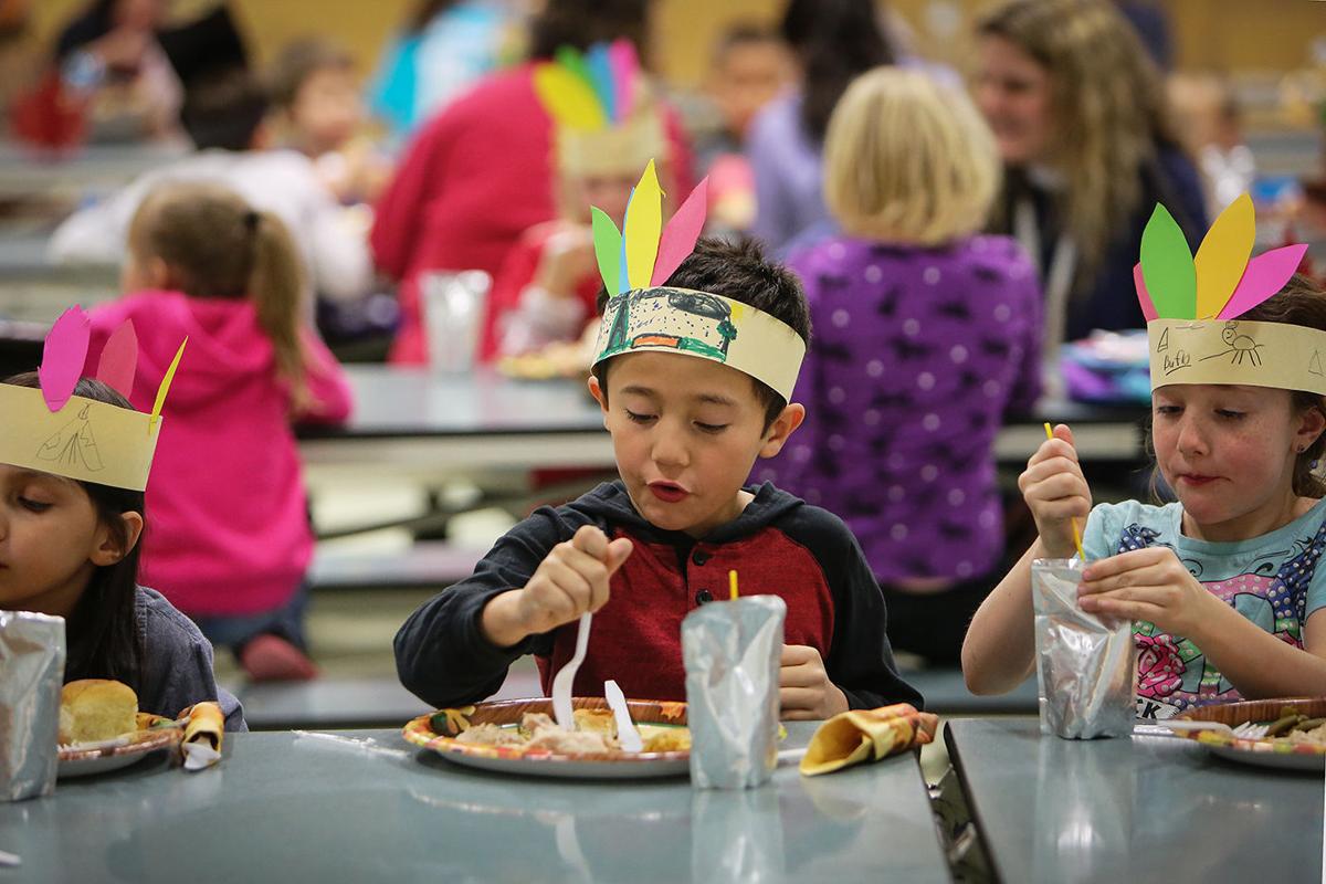 Photos Mountain View Elementary School Celebrates Thanksgiving Education Trib Com