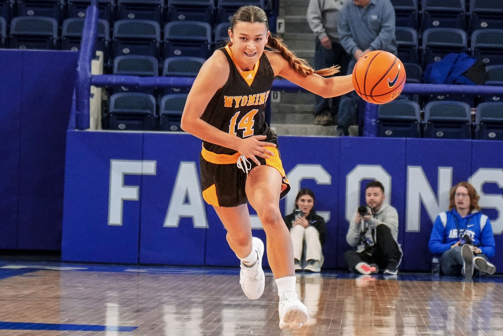 Wyoming Cowgirls Looking To Extend Road Winning Streak At Utah Sate