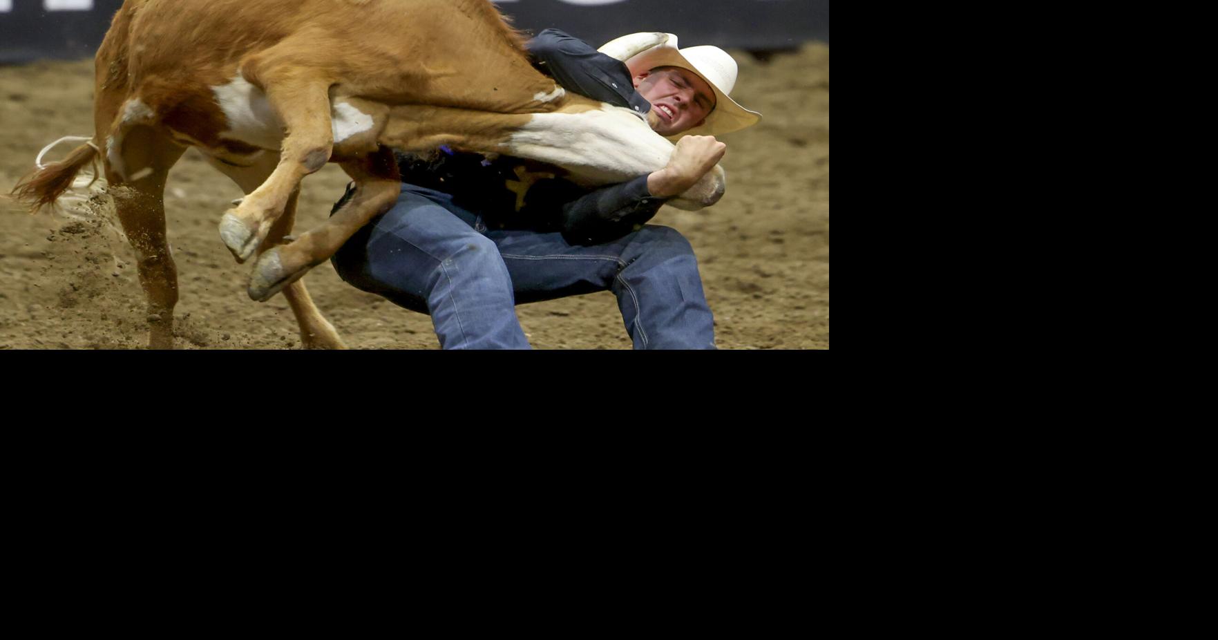 PHOTOS: Evening performances begin at CNFR