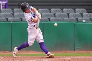 Spuds sweep doubleheader