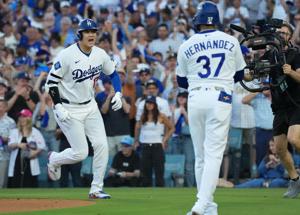 BASEBALL-MLB-LAD-MIL/