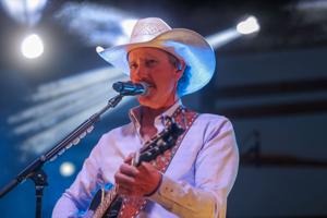 052826-nws-concertforhope-10.JPG