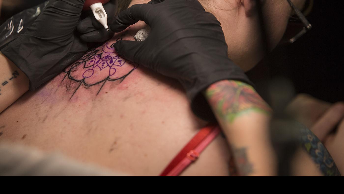 Tattoo Parlors Offers Eclipse Deals To Ink Lovers Casper Trib Com