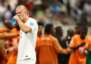 World Cup water breaks fuel debate as game rhythm put to the test