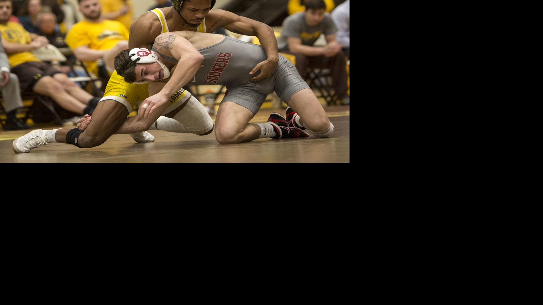 Wyoming wrestling hosts final home duals of season Pokes Authority