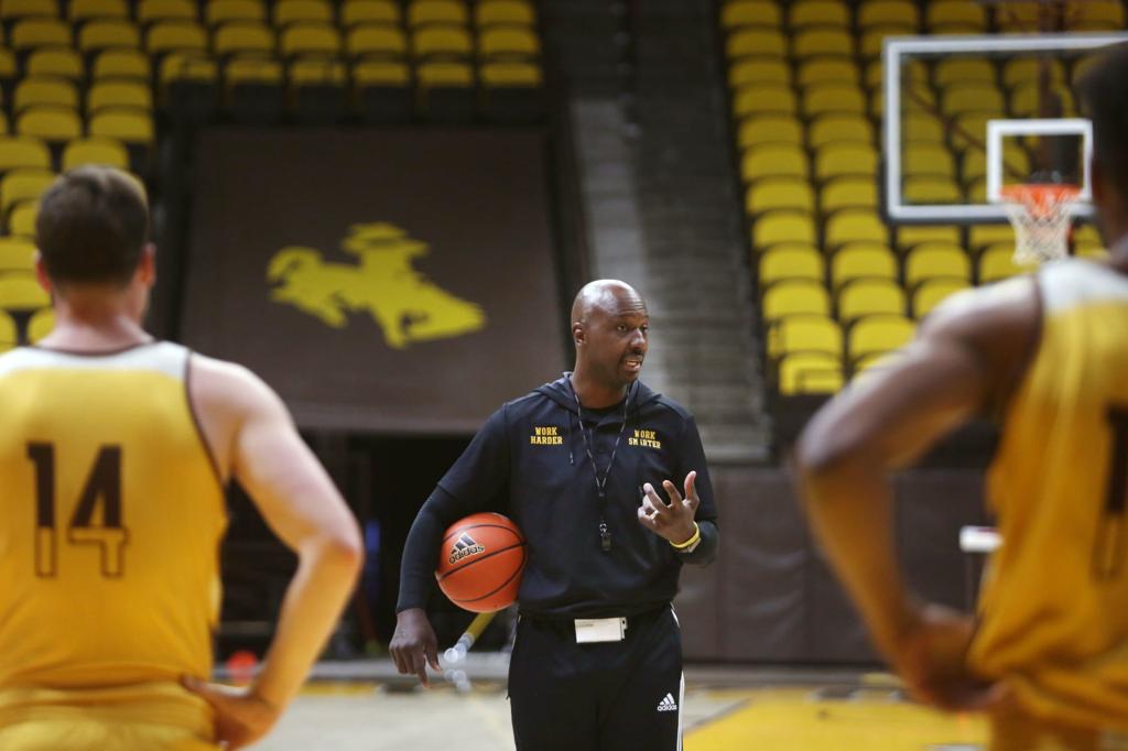 Wyoming Fires Men S Basketball Coach Allen Edwards Men S