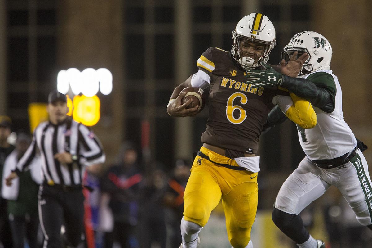 Wyoming Football Closes Out Non Conference Schedule With Game