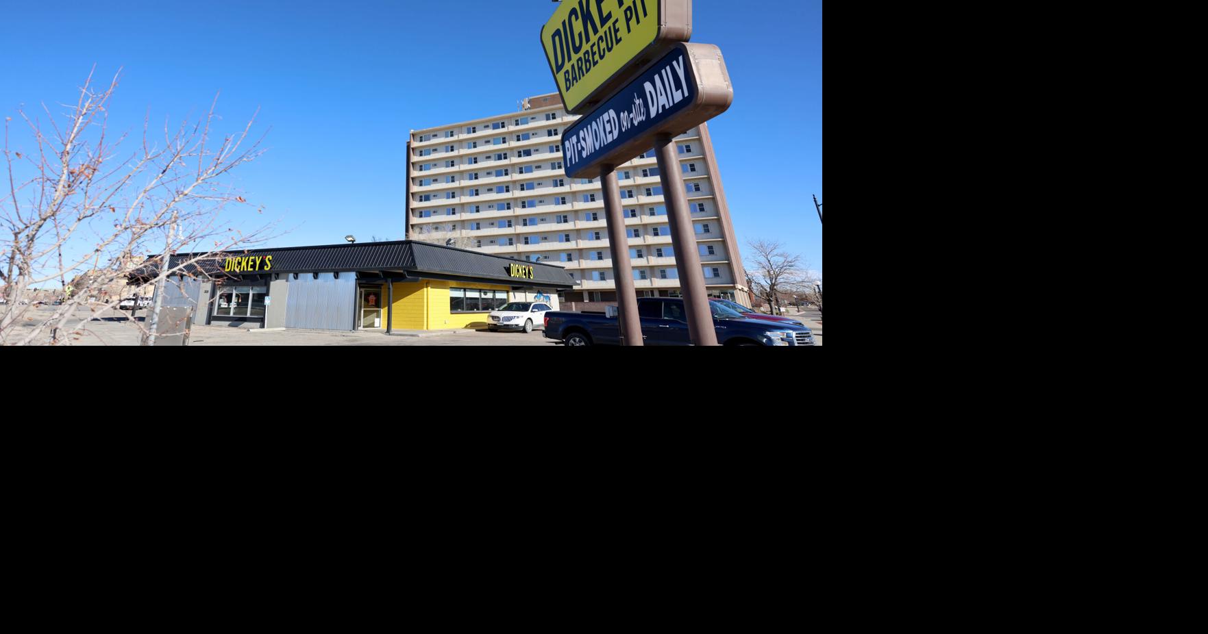 Booze and barbecue? Casper City Council approves liquor license for Dickey's BBQ and more
