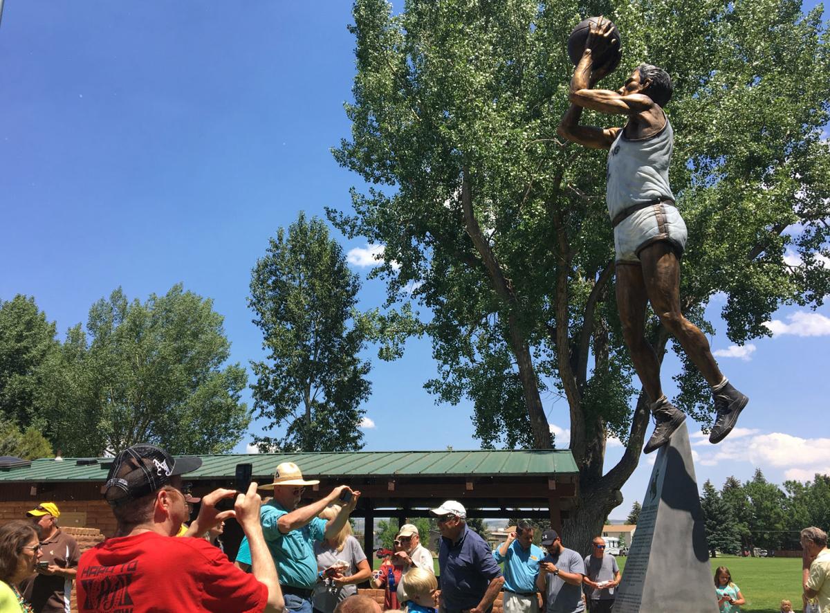 Sailors Statue
