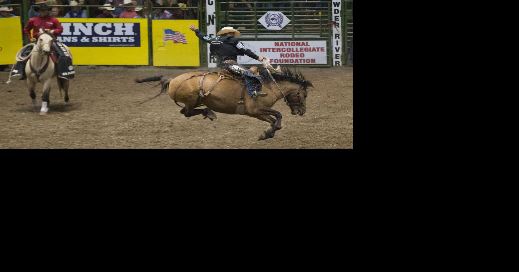 Clarendon College saddle bronc rider Wyatt Casper brings home ...