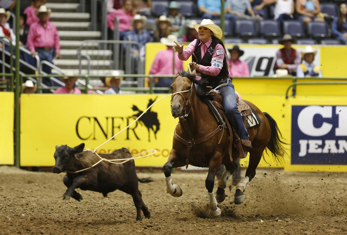 Team ropers Cole Wheeler, Wesley Thorp rough start to lead the
