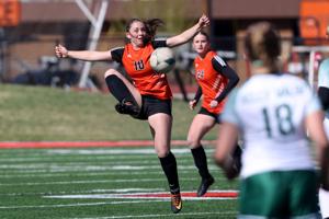 Kelly Walsh sweeps Casper Cup