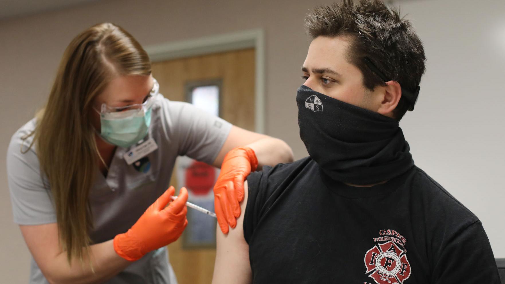 As COVID-19 vaccinations begin across Wyoming, health care workers and first responders feel hope for future - Vimarsana News