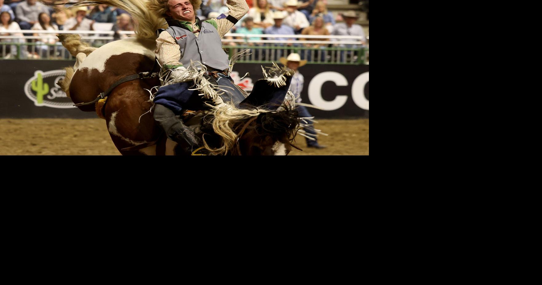 Gillette bareback rider Cooper Filipek suffers broken back at Utah rodeo