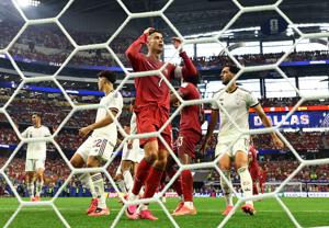 SOCCER-WORLDCUP-POR-ESP/