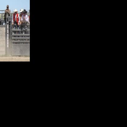 Chadron State men, Gillette College women capture rodeo titles