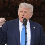 Trump announces travel ban
affecting a dozen countries set to go in effect Monday