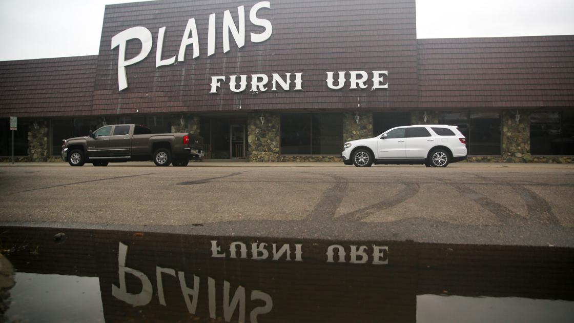 city council to tour new discovery at former plains furniture store