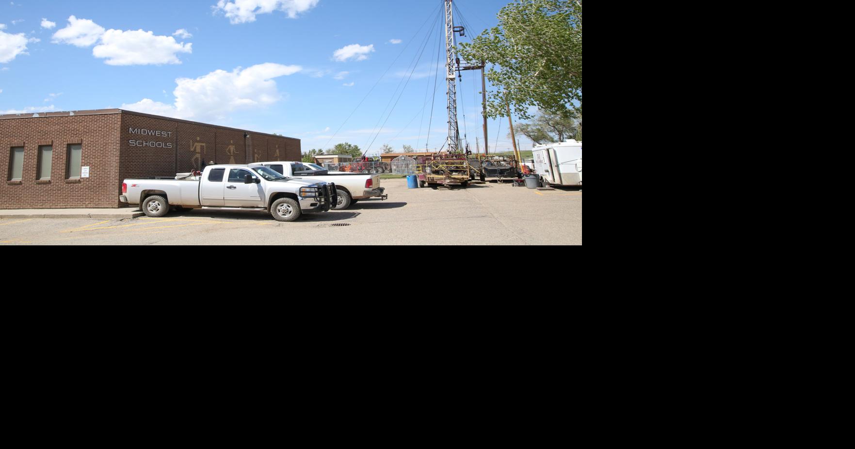 Midwest residents report unexplained illnesses as gas leak search continues