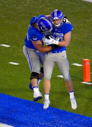 Air Force's Roberts scores 3 TDs in 28-0 win over New Mexico
