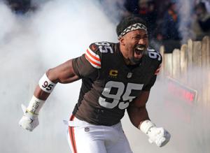 Reports: Browns finalizing trade with Rams for All-Pro DE Myles Garrett