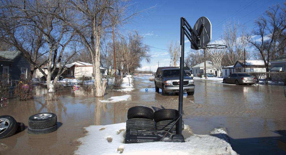 North Wyoming ice jam breaks, flood worries moves downstream Wyoming
