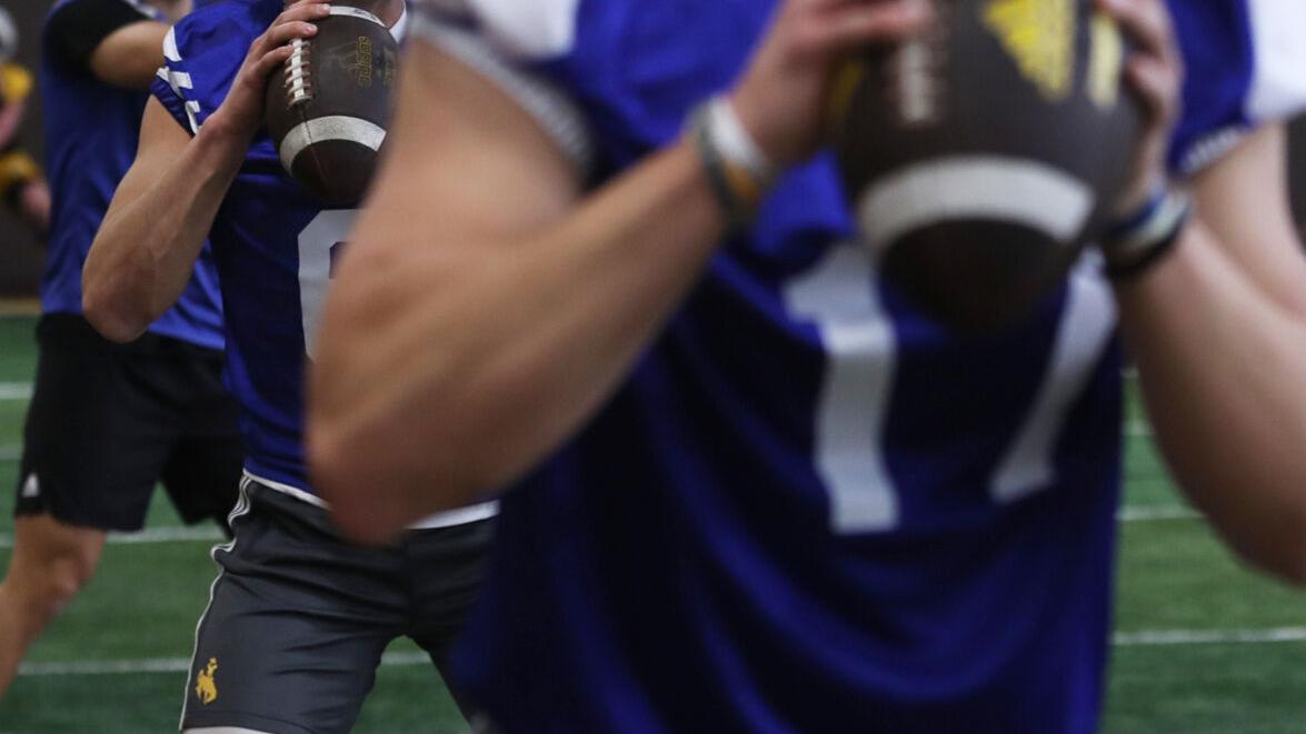 Wyoming Cowboys QB Evan Svoboda understands he has "big shoes to fill" wearing No. 17