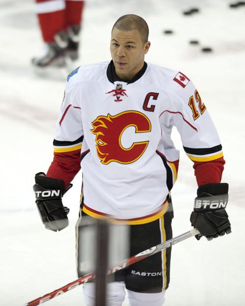 Calgary Flames right wing Jarome Iginla (12) warms up before a game against the Washington Capitals at the Verizon Center in Washington, D.C., on January 3, 2012.